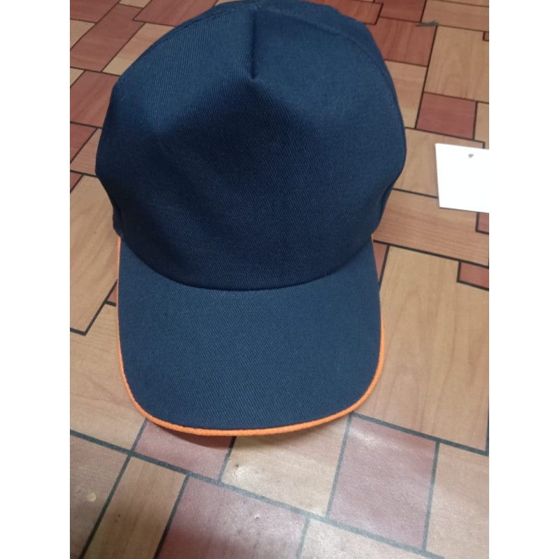 Caps